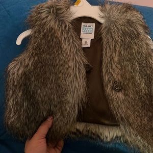 Toddler fur vest old navy